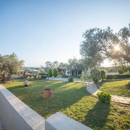 Garden Private 빌라